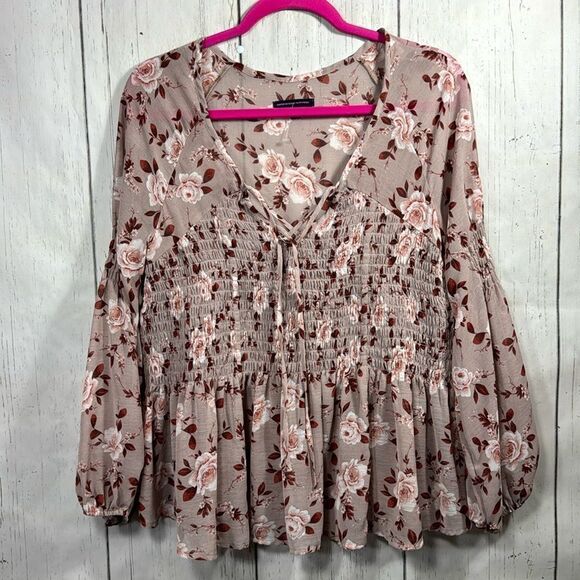 American Eagle Outfitters Babydoll Smocked V Neck Floral Peasant Pink Top Blouse - Picture 1 of 14